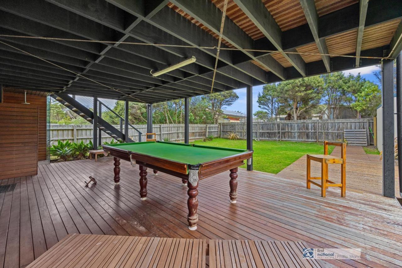 Beach House On Fern Villa Surf Beach Exteriör bild